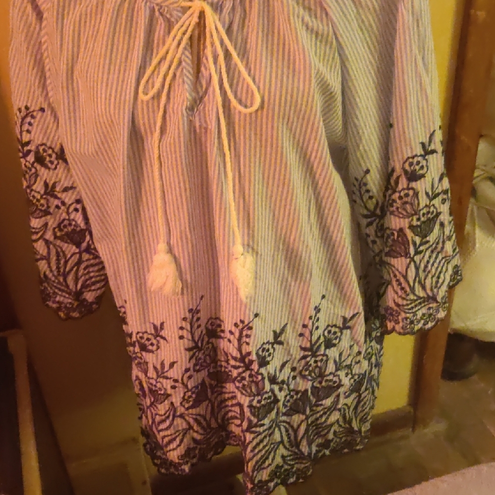 3X Navy blue striped cotton embroidered Chic blouse. Light, airy and soft.
